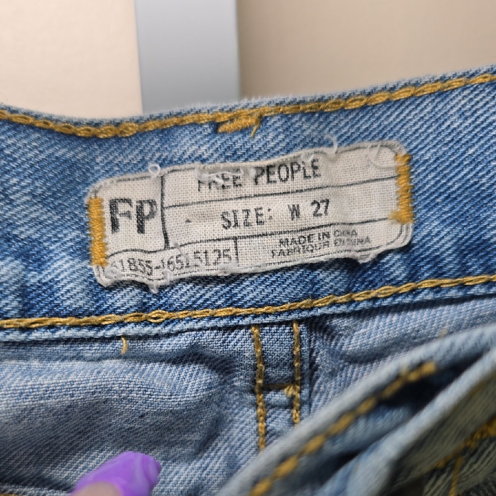 Free People Blue Jean Shorts with Lace Trim Ladies‎ Sz W27 - Picture 3 of 4